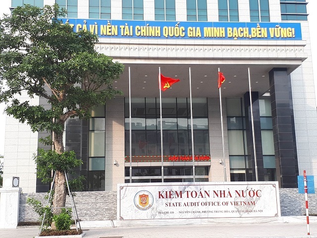 Đẩy mạnh công tác giáo dục chính trị tư tưởng gắn với học tập và làm theo tư tưởng, đạo đức, phong cách Hồ Chí Minh trong giai đoạn mới